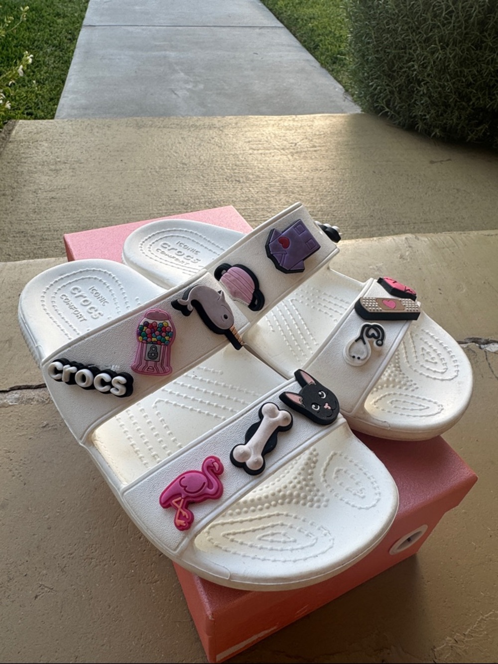 CROCS White Double-Strap Slide Sandals with Pink & jibbitz